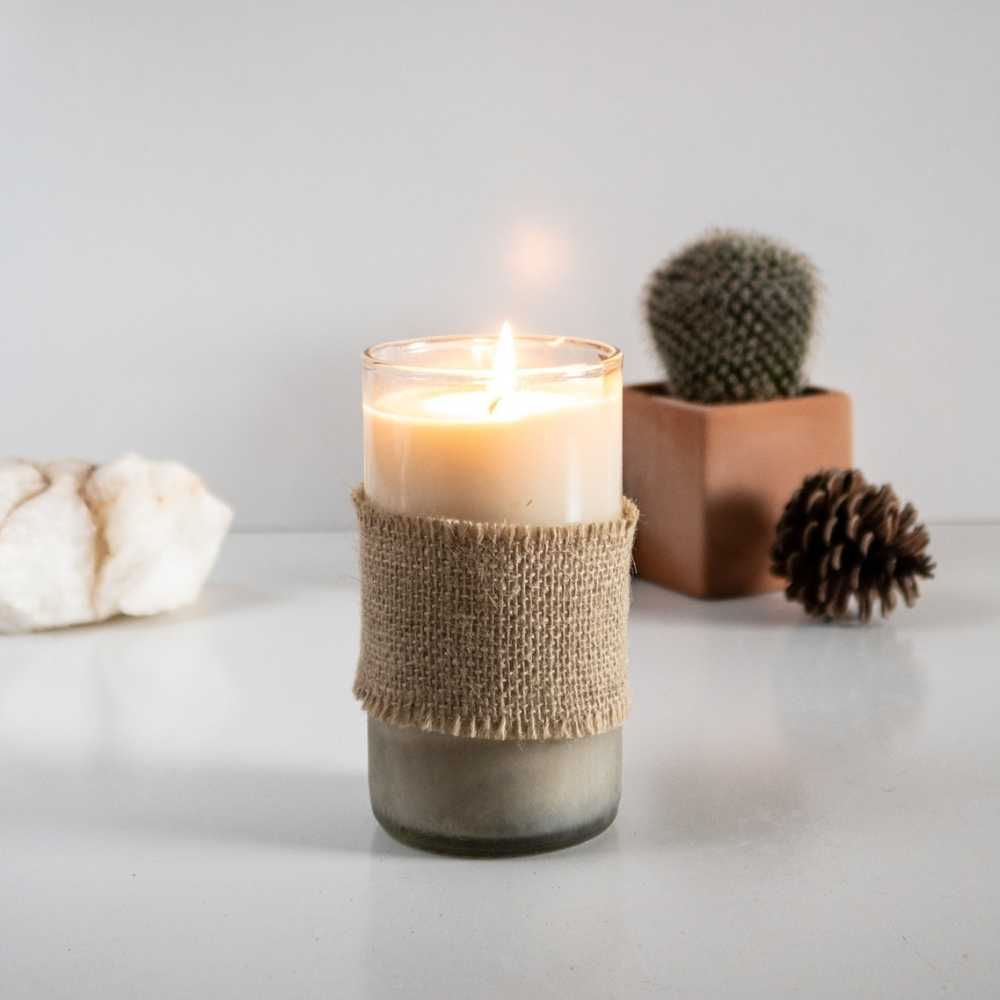 Handpoured Candle with Coconut & Soy Wax | Humby Organics - Zero Waste Cartel